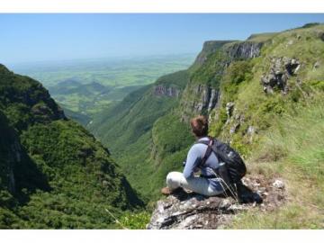 Aventura Canyon Cambajuva \ Cambar� do Sul - RS. (Trekking)