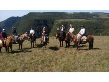 Cavalgada Cachoeira do Nassucar \ Cambar� do Sul - RS. (Cavalgada)